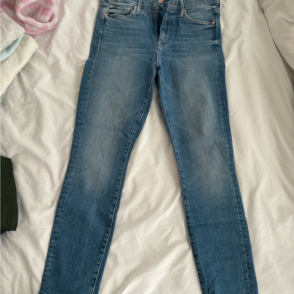 Mother High Waisted Looker Crop in independent studies Size 26